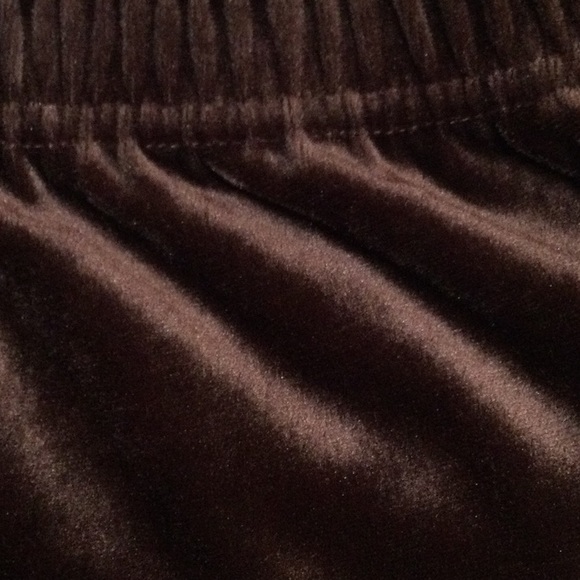 ⭐️ Gilligan & O’malle Chocolate Brown Velour stretch women’s Pants - Picture 5 of 14